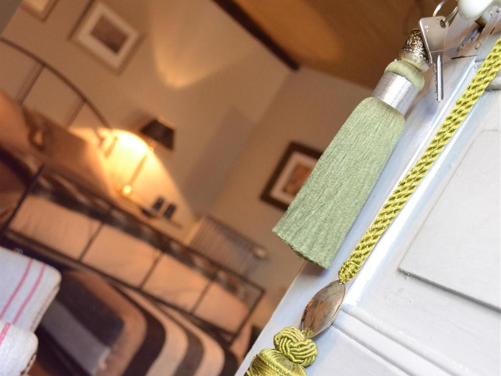 Le Petit Chou Otel Entraygues-sur-Truyère Dış mekan fotoğraf